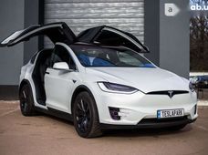Продаж вживаних Tesla Model X в Києві - купити на Автобазарі