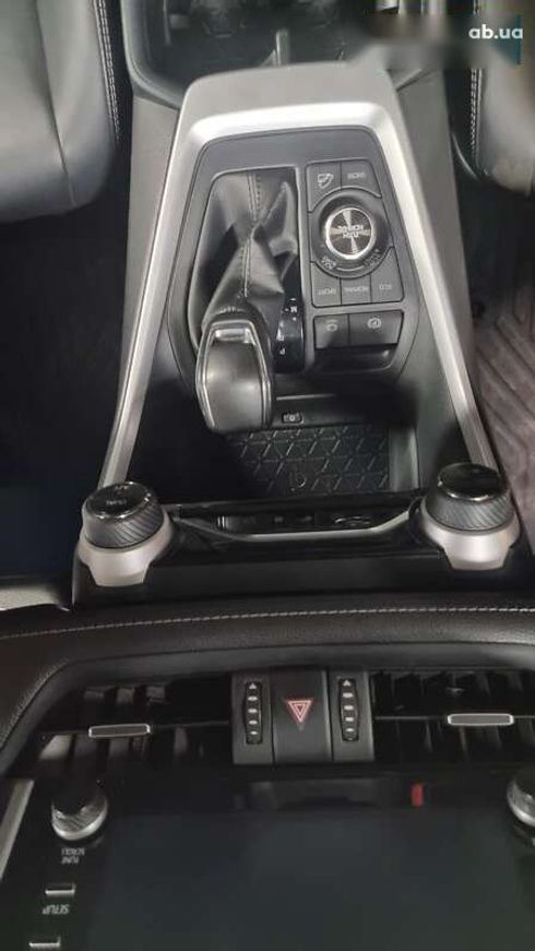 Toyota RAV4 2022 - фото 13