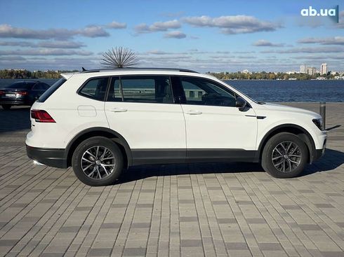 Volkswagen Tiguan 2020 - фото 16