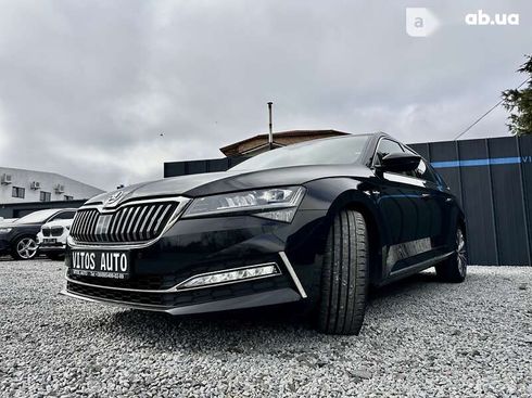 Skoda Superb 2019 - фото 15