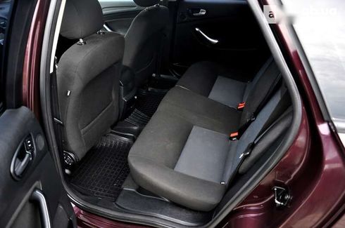 Ford Mondeo 2010 - фото 19