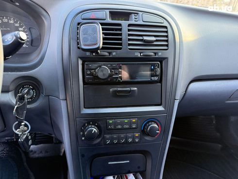 Kia Magentis 2005 бежевый - фото 13