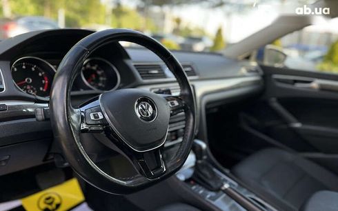 Volkswagen Passat 2017 - фото 26