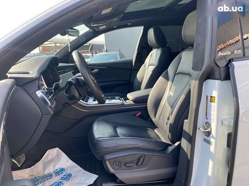 Audi Q8 2021 - фото 23