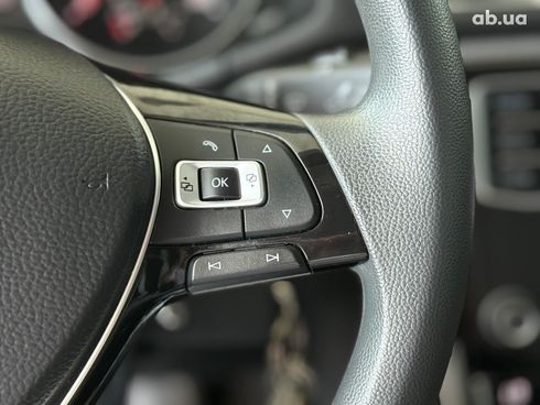 Volkswagen Passat 2016 белый - фото 20