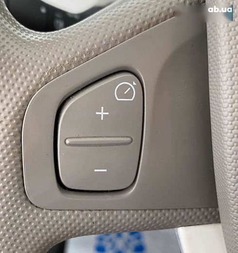 Renault Zoe 2018 - фото 11