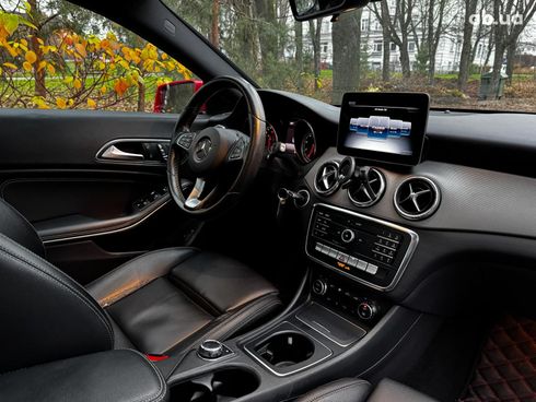 Mercedes-Benz CLA-Класс 2018 красный - фото 91