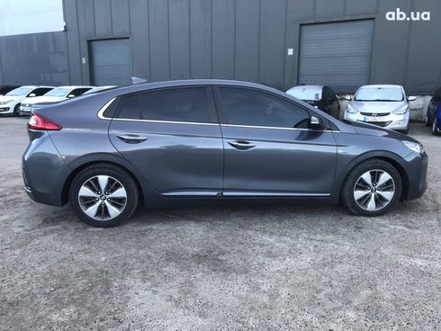 Hyundai Ioniq 2018 серый - фото 9