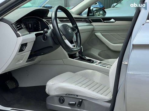 Volkswagen Passat 2022 - фото 29