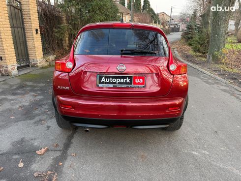 Nissan Juke 2013 красный - фото 7