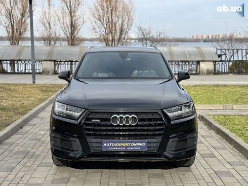 Audi Q7 2017 - фото 24