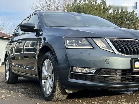 Skoda Octavia 2019 - фото 10