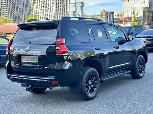 Toyota Land Cruiser Prado 2023 - фото 14