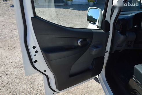 Nissan e-NV200 2016 - фото 7