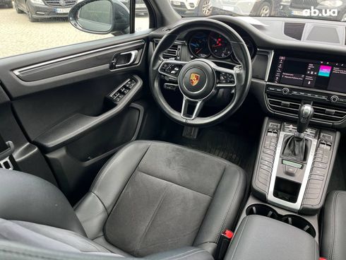 Porsche Macan 2020 серый - фото 14