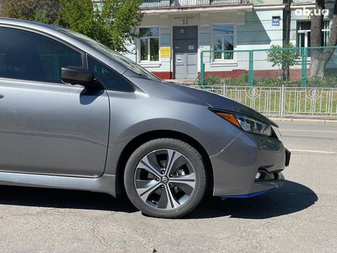 Nissan Leaf 2020 серый - фото 4