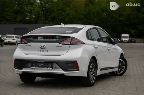 Hyundai Ioniq 2021 - фото 10