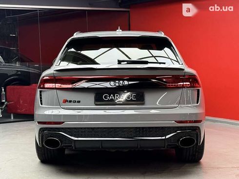Audi RS Q8 2023 - фото 17
