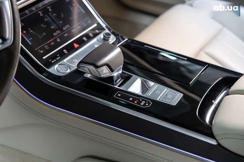 Audi A8 2018 - фото 30