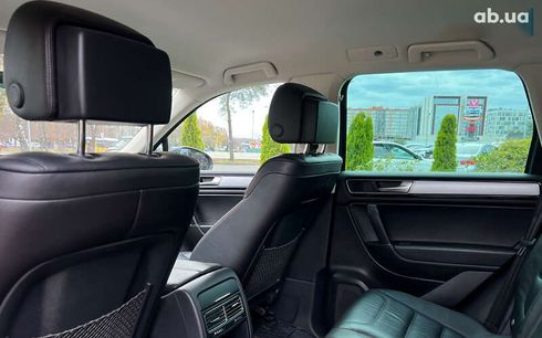 Volkswagen Touareg 2017 - фото 21