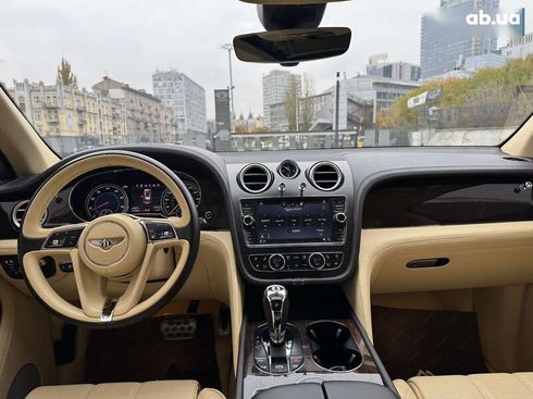 Bentley Bentayga 2018 - фото 18