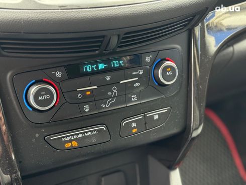 Ford Escape 2017 красный - фото 29