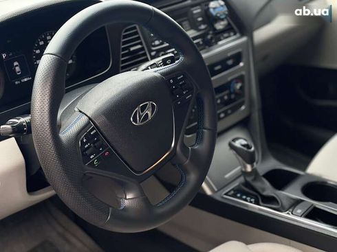 Hyundai Sonata 2017 - фото 14