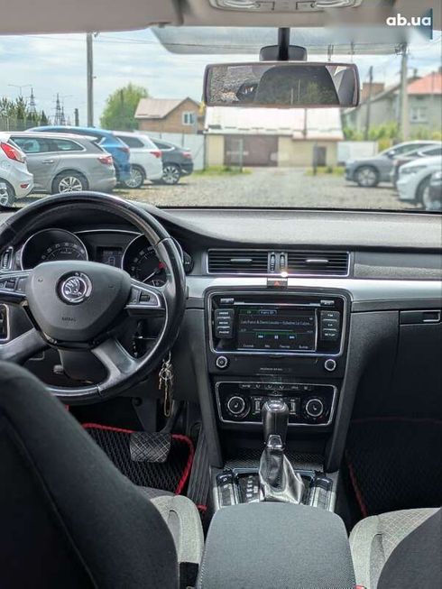 Skoda Superb 2013 - фото 11