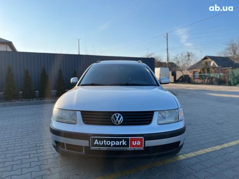 Volkswagen passat b5 1997 серый - фото 5