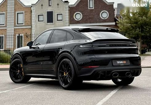 Porsche Cayenne Coupe 2024 - фото 12