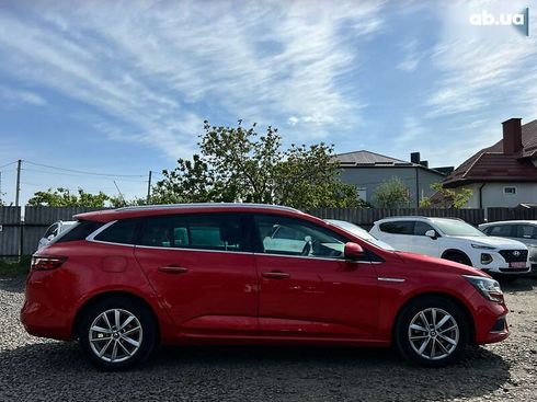 Renault Megane 2017 - фото 9