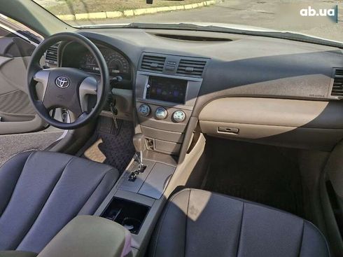 Toyota Camry 2008 - фото 19