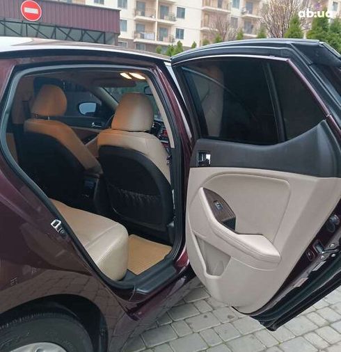 Kia Optima 2012 вишневый - фото 14