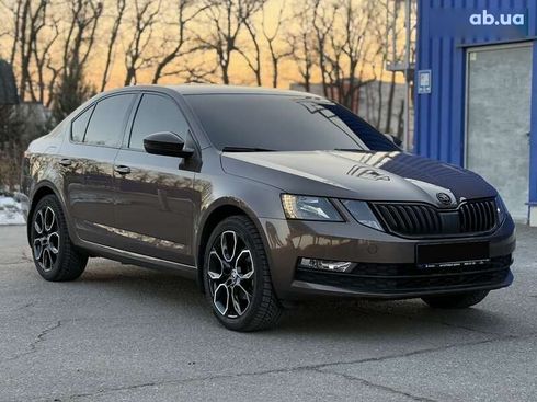 Skoda Octavia 2018 - фото 20