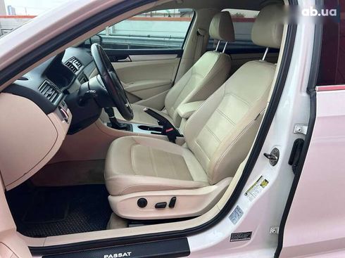 Volkswagen Passat 2013 - фото 12