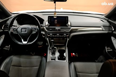 Honda Accord 2022 белый - фото 7