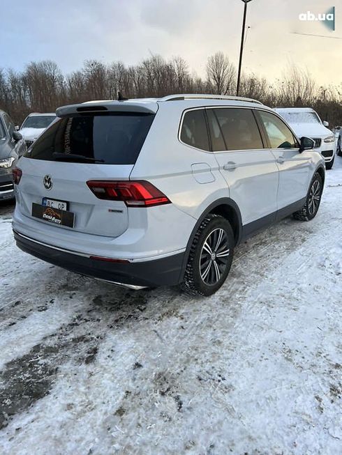Volkswagen Tiguan 2018 - фото 4