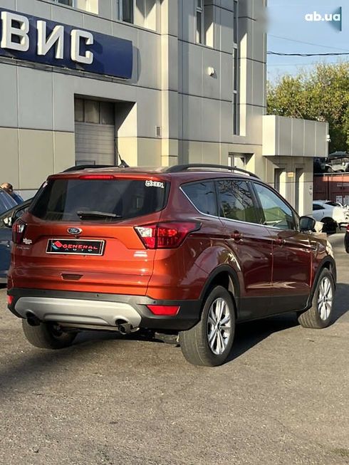 Ford Escape 2018 - фото 21
