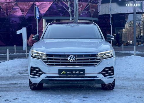 Volkswagen Touareg 2019 - фото 4