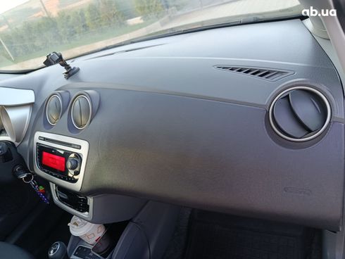 SEAT Ibiza 2011 черный - фото 12