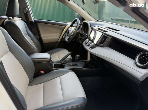 Toyota RAV4 2014 - фото 26
