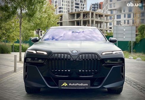 BMW i7 2022 - фото 7