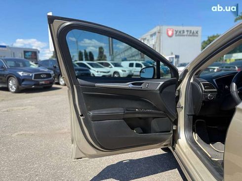 Ford Fusion 2017 - фото 17