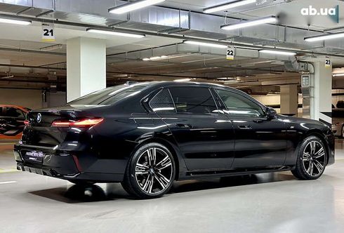 BMW 7 серия 2023 - фото 18