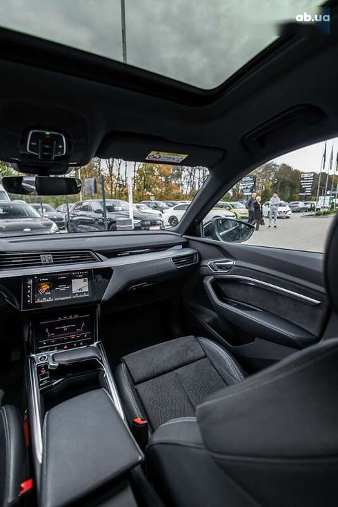 Audi E-Tron 2021 - фото 20