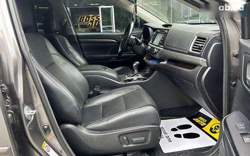 Toyota Highlander 2016 - фото 17