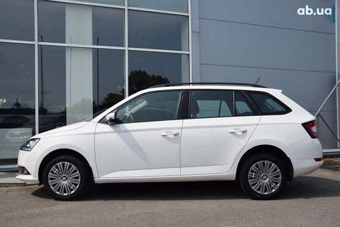 Skoda Fabia 2021 - фото 16