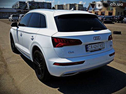 Audi Q5 2018 - фото 3