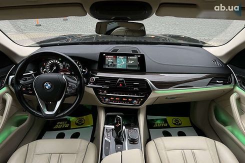 BMW 5 серия 2017 - фото 10