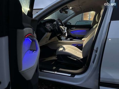 Audi E-Tron 2021 - фото 3